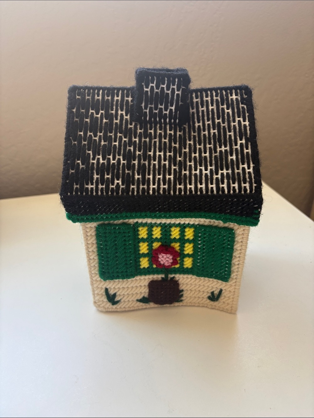 Vintage Handmade Cottage House Needlepoint Tissue Box Cover